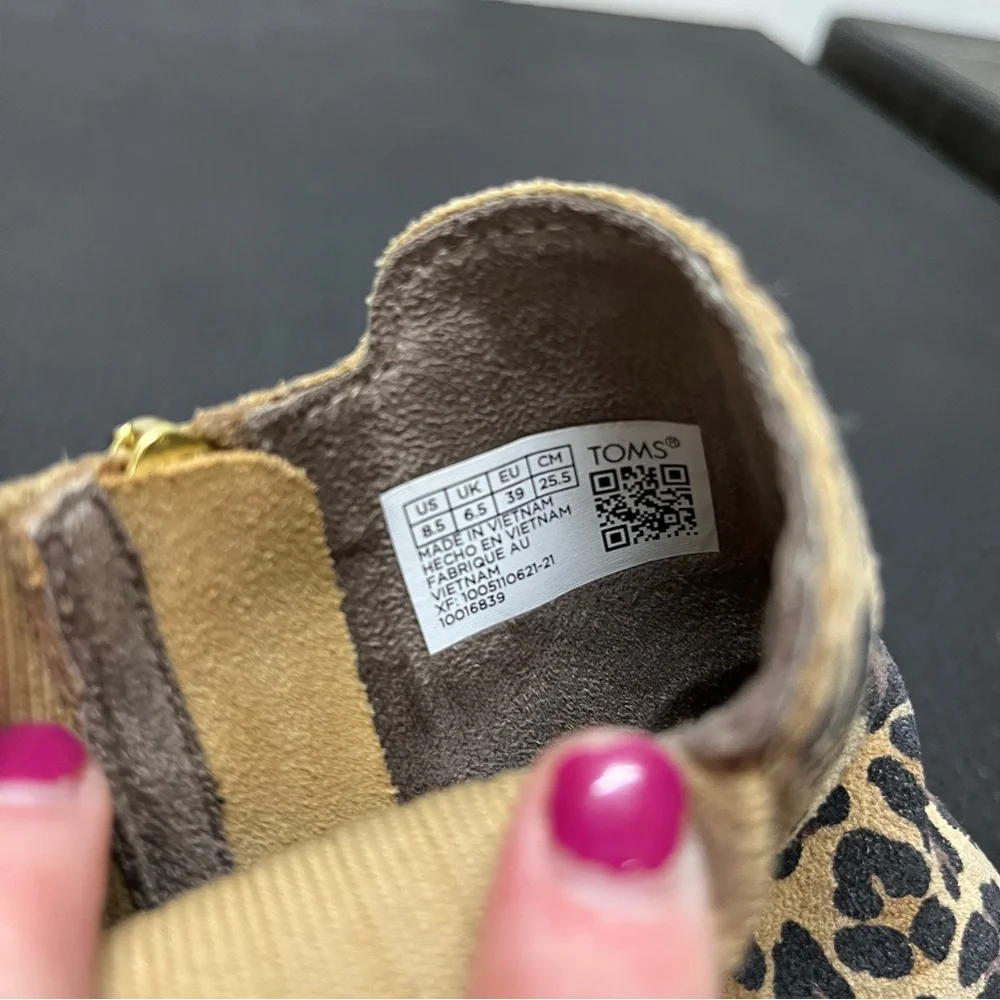 Toms Leopard print Sadie wedge boot, size 8.5, EUC - Picture 4 of 10